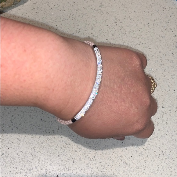 Jewelry/Bracelet - Picture 5 of 5